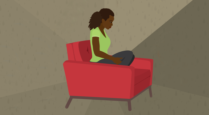 svart kvinne rød sofa