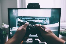 Ali ima vaš otrok motnje internetnih iger?