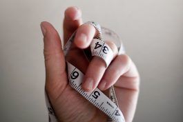 Posledice prehranjevalnih motenj: dolgoročni učinki bulimije