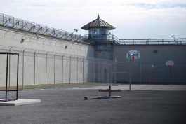 Fængslet med psykisk sygdom: Sådan reduceres antallet af mennesker med psykiske problemer i fængsel