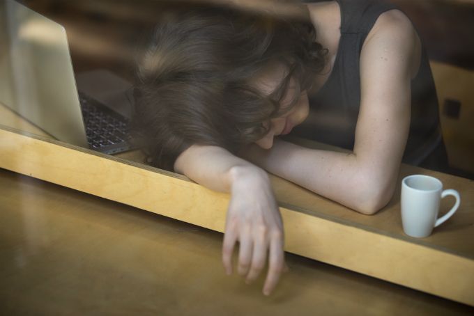 Hvordan søvnmangel skader din mentale helse