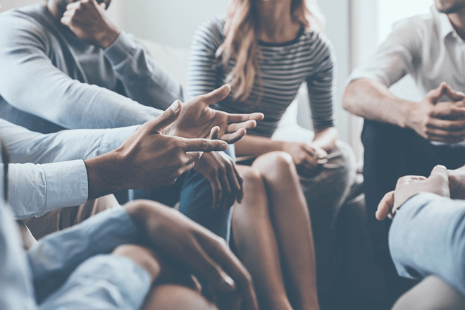 Какво представлява груповата терапия и как може да ви помогне?